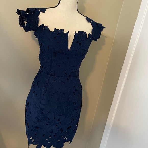 Stunning Saylor FP Cocktail Dress Size Small NWOT - Picture 8 of 13